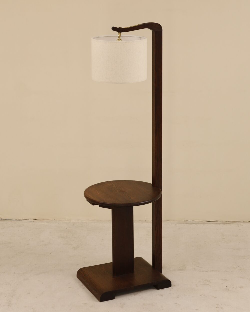 Lampadaire en chêne massif, France, 1940&rsquo;s
