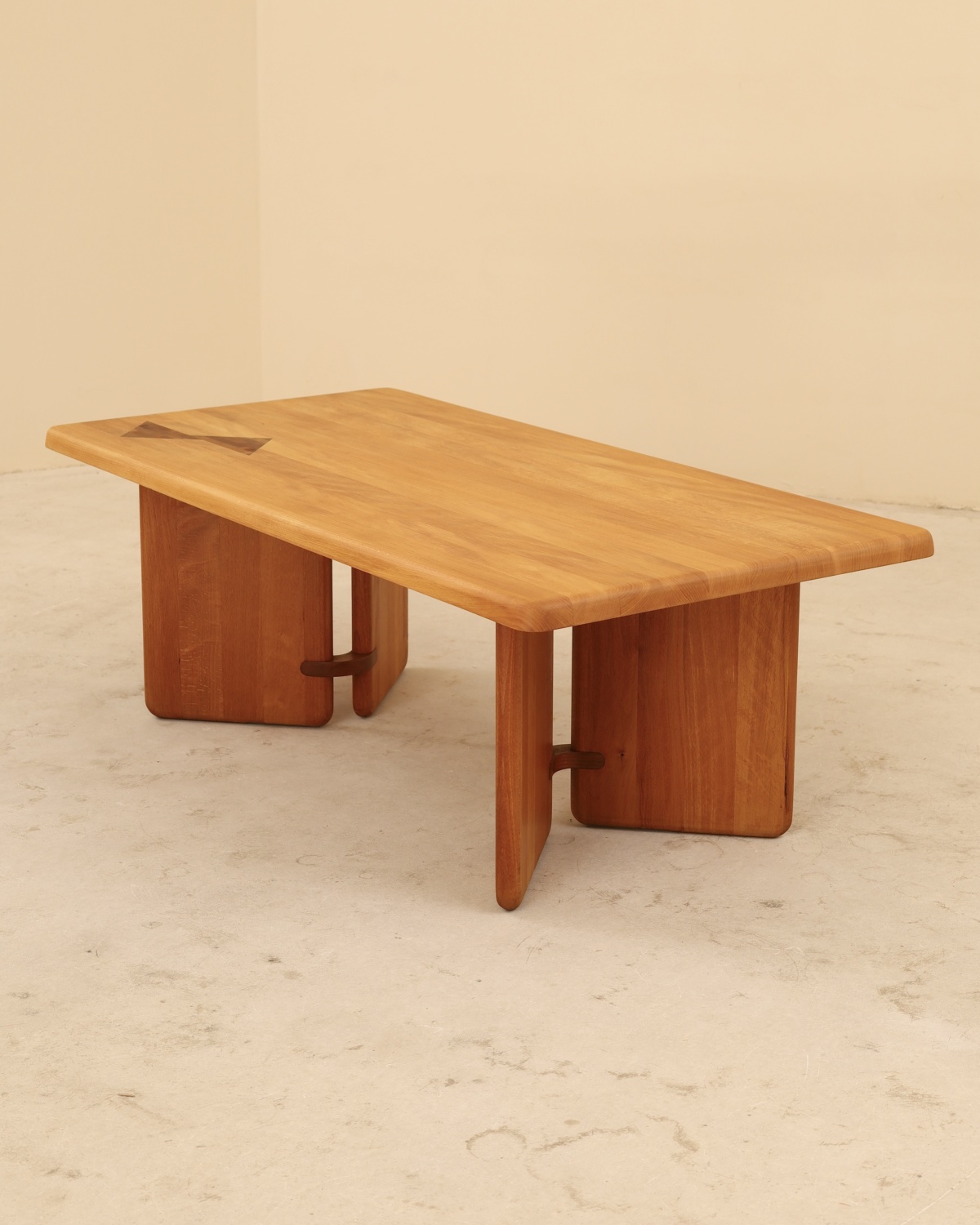 Table basse en hêtre massif, Seltz, France, 1988