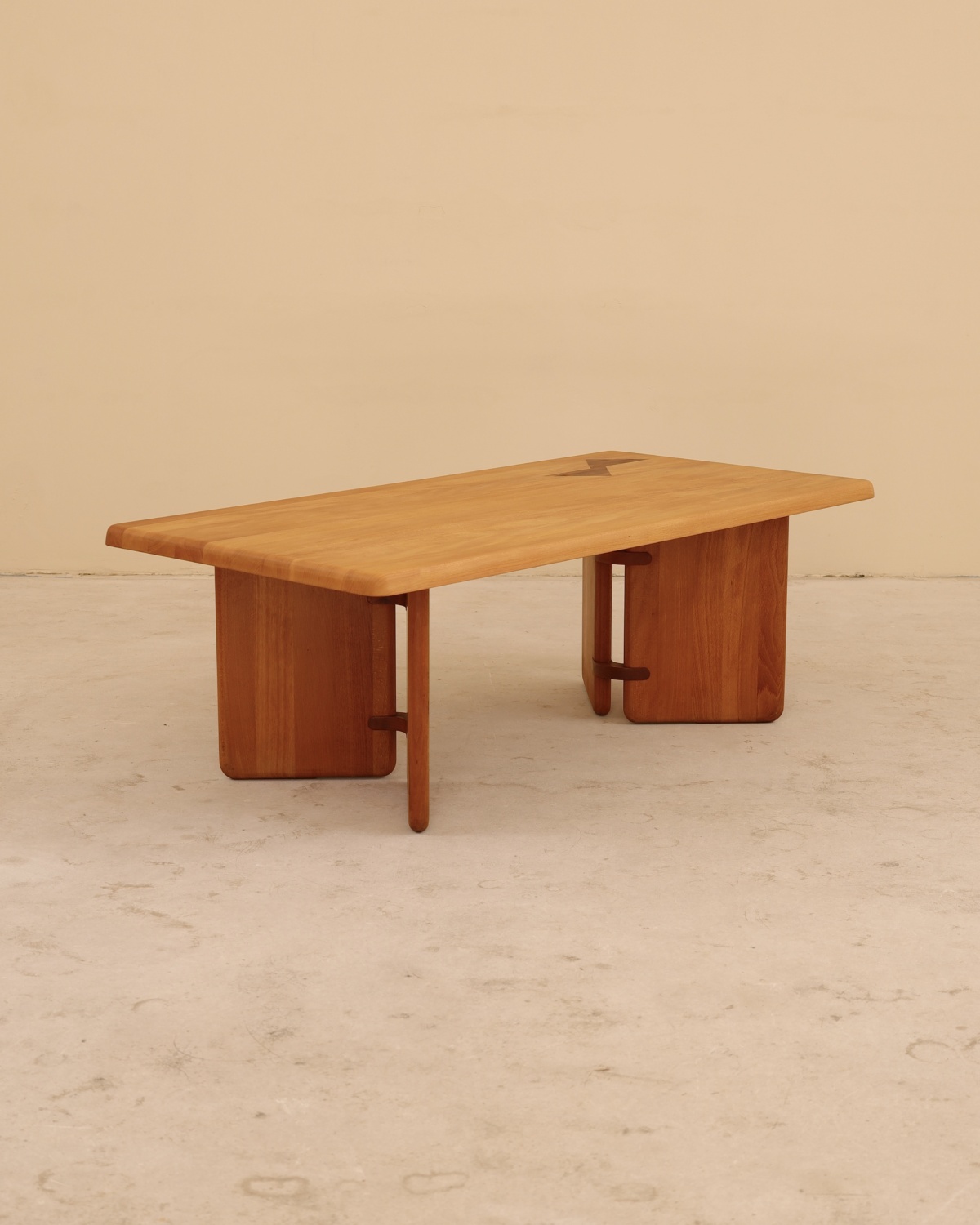 Table basse en hêtre massif, Seltz, France, 1988